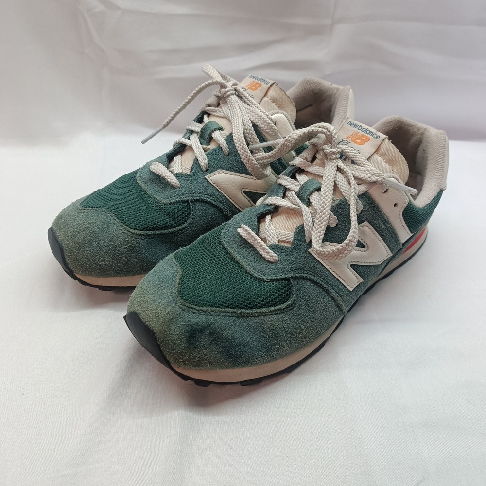 New Balance 574 Classic Green Suede Sneakers GC574VPG Mens 6.5 Casual Sporty